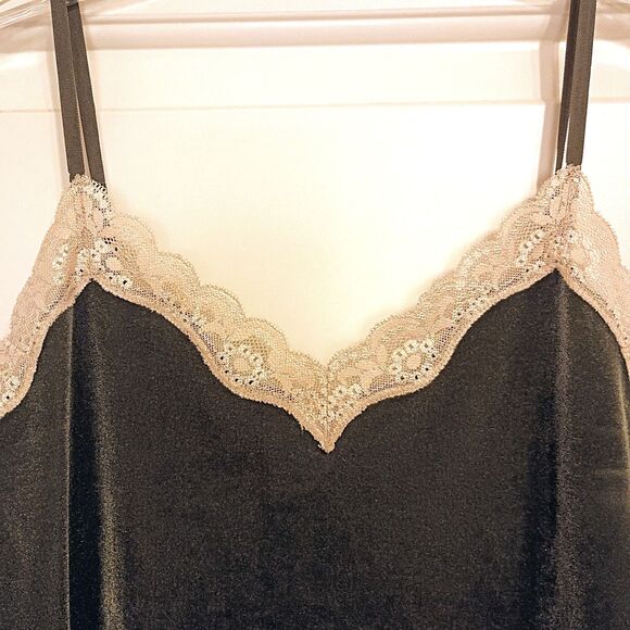 Y2K Dark Green Velvet Cami Tank Top Ivory Lace Trim Loft S Fairy Goth Grunge - Picture 3 of 4